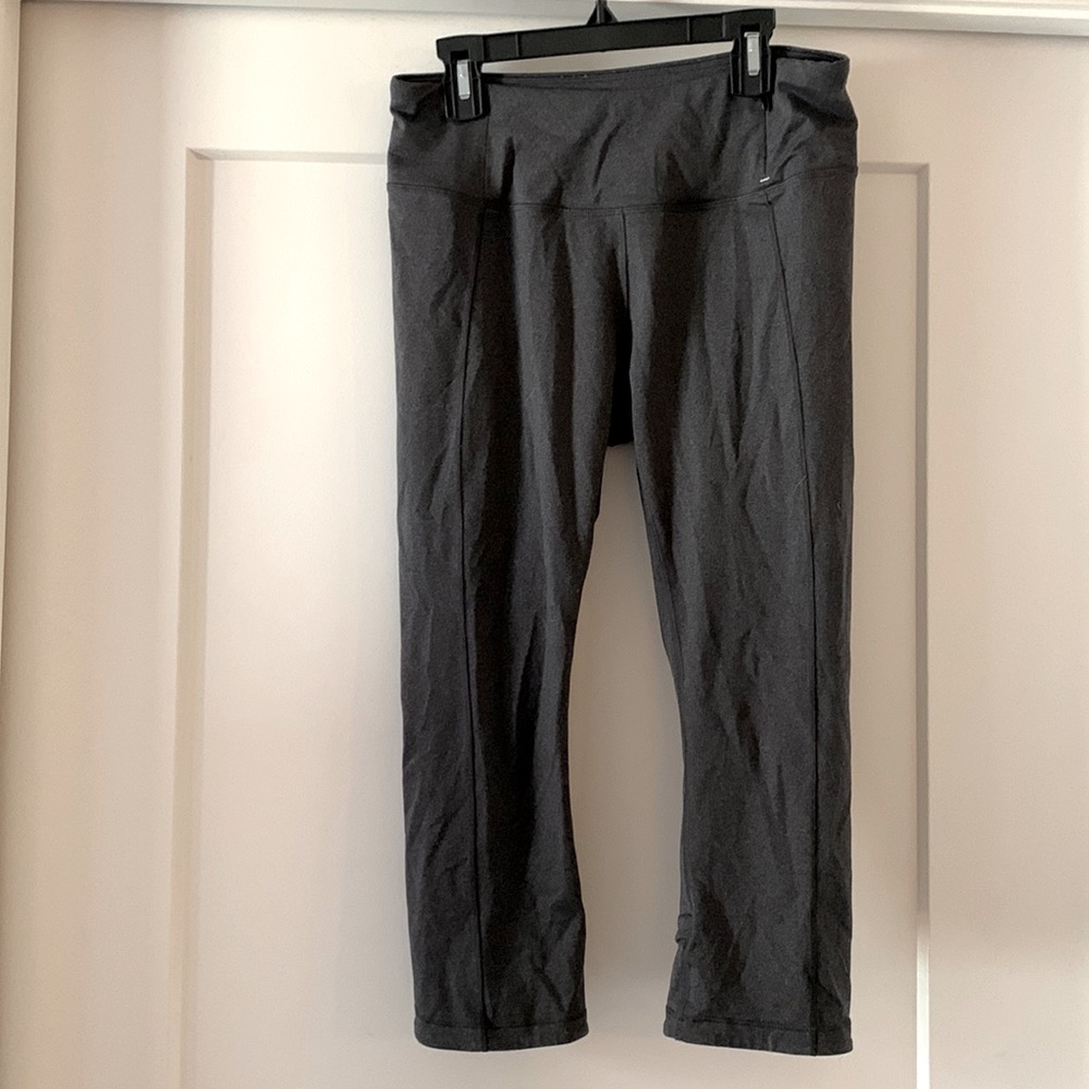 Athletic leggings